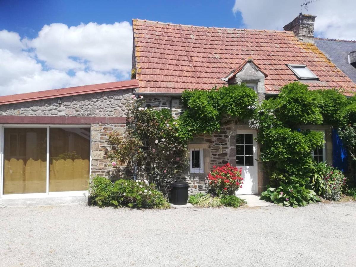Maison Normande Proche De La Mer Et Des Lieux Touristiques Quettehou エクステリア 写真