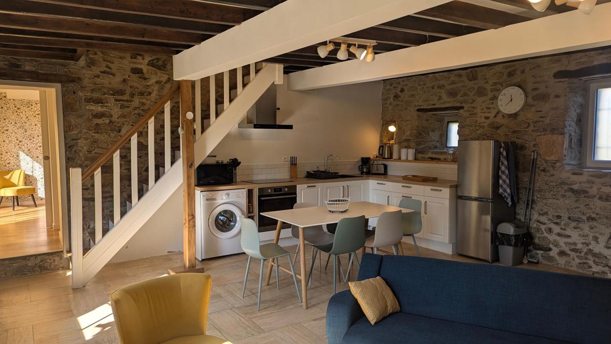 Maison Normande Proche De La Mer Et Des Lieux Touristiques Quettehou エクステリア 写真