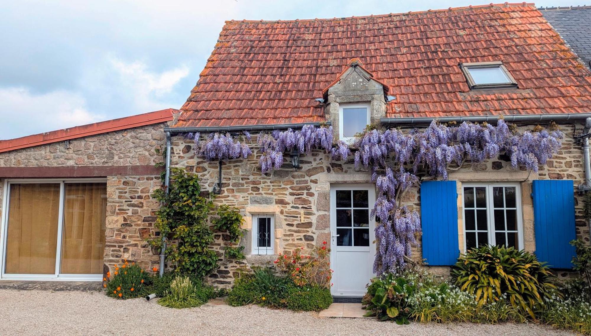 Maison Normande Proche De La Mer Et Des Lieux Touristiques Quettehou エクステリア 写真