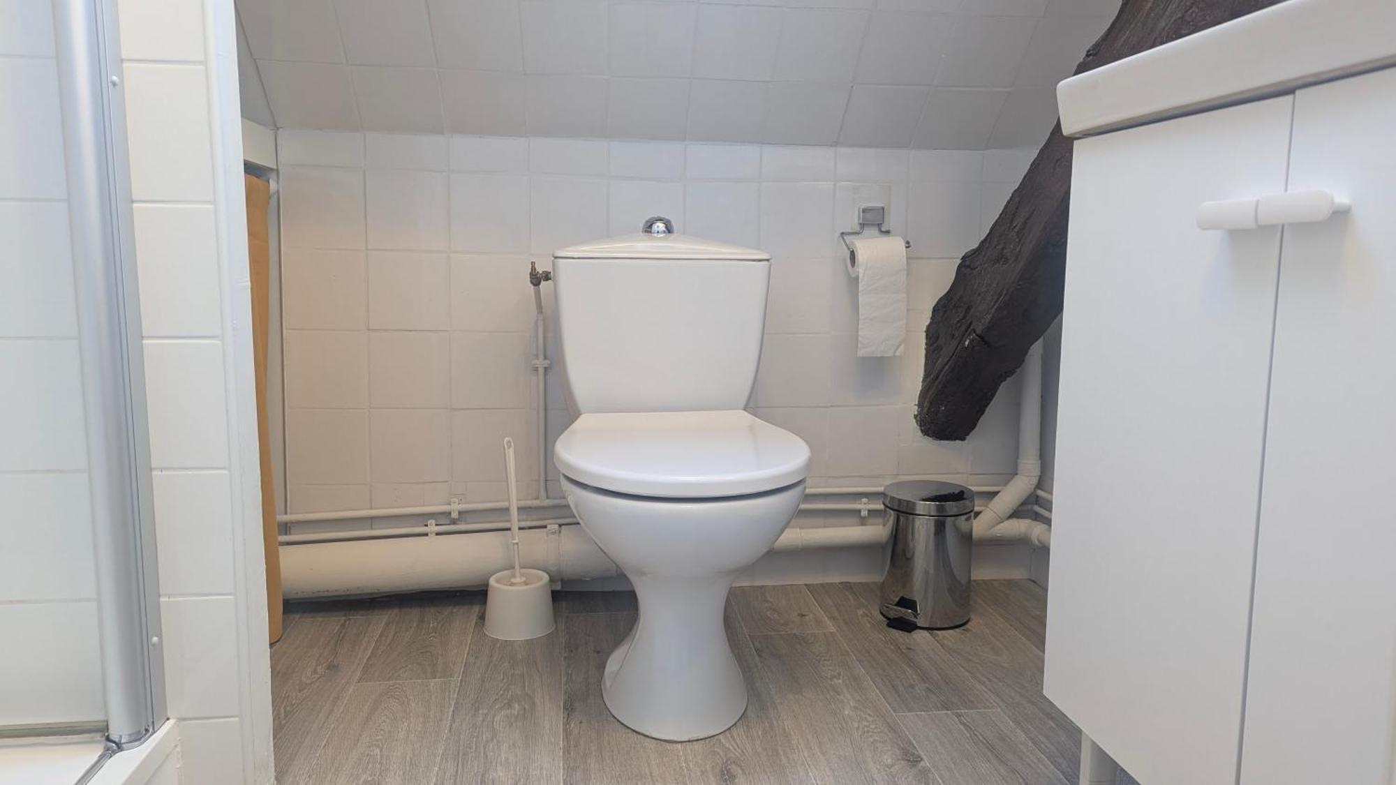 Maison Normande Proche De La Mer Et Des Lieux Touristiques Quettehou エクステリア 写真